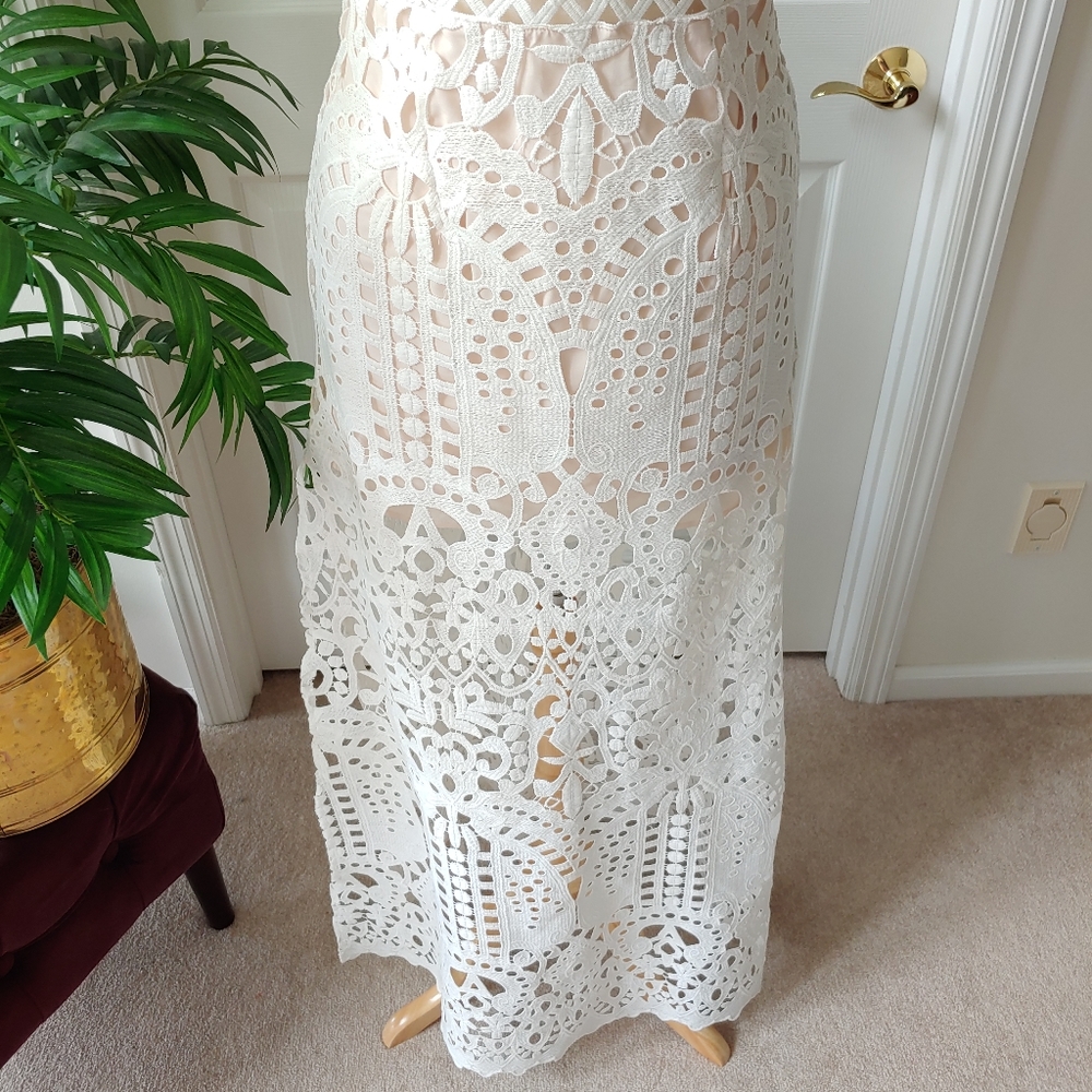 (SOLD) Tobi Lace Crochet Plunge Slit Maxi Dress - Picture 4 of 10
